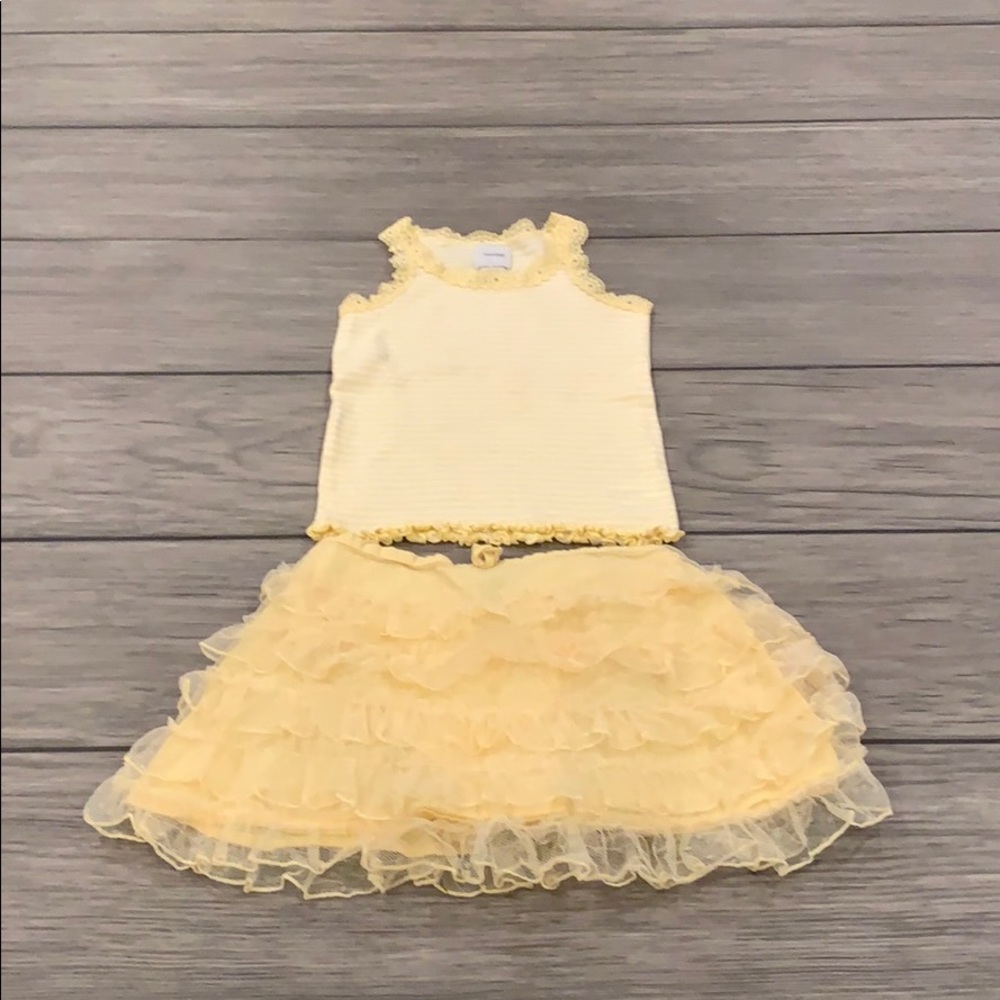 Baby Gap tank and skirt size (18-24/2yrs)